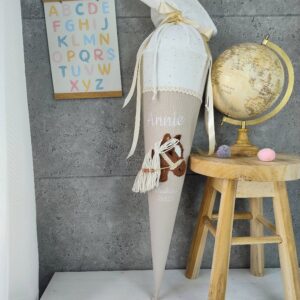 Schultüte aus Musselin mit Pferd 3 D Mähen im Boho Stil mit Namen