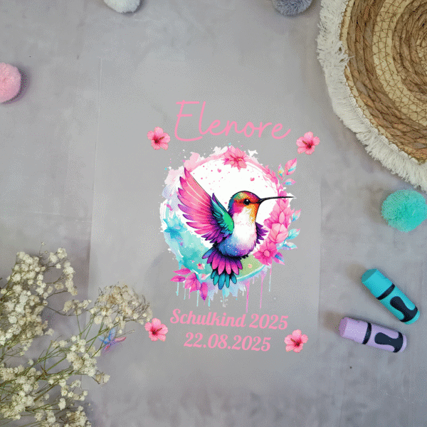 Bügelbild für Schultüte Kolibri mit Blumenkranz mit Namen A4
