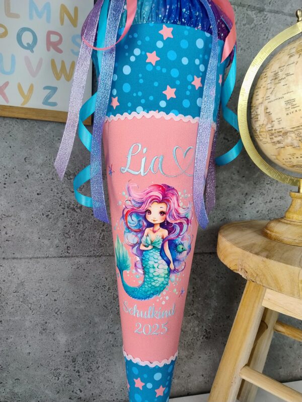 Schultüte zum Mermaid Lola mit Meerjungfrau auf Rosa Hintergrund – Bild 2