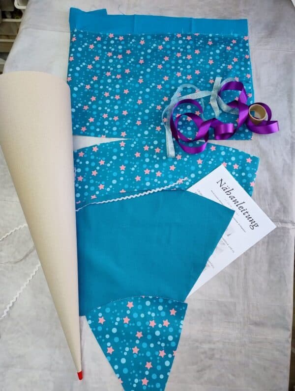 Nähset Schultüte zum Mermaid Lola mit Papprohling , Bändern und Nähanleitung