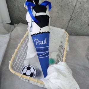 Kleine Schultüte „Fußball meets Gymnasium“ personalisierbar  35 cm