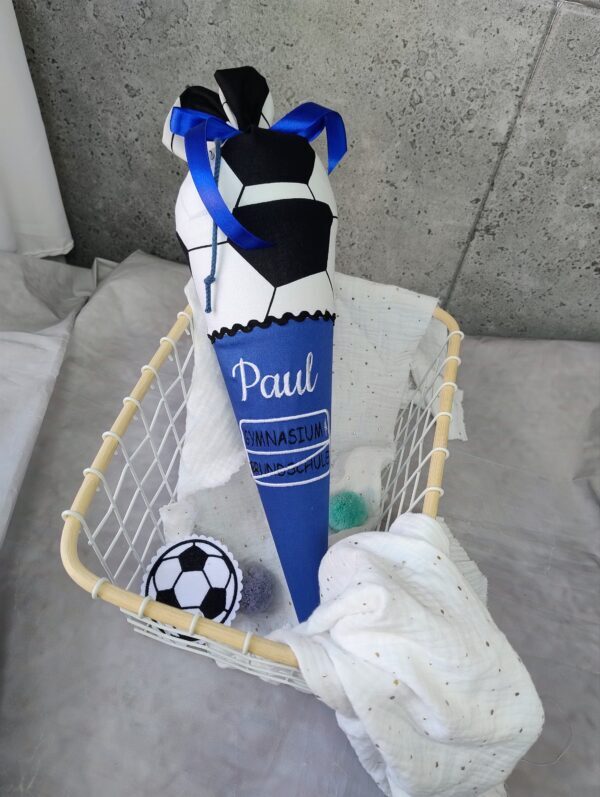 Kleine Schultüte „Fußball meets Gymnasium“ personalisierbar  35 cm