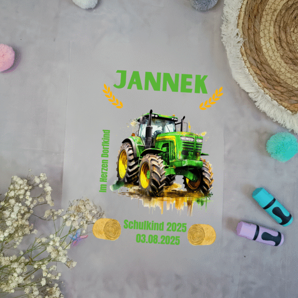 Bügelbild Traktor Grün für Schultüte mit Namen / Datum A4