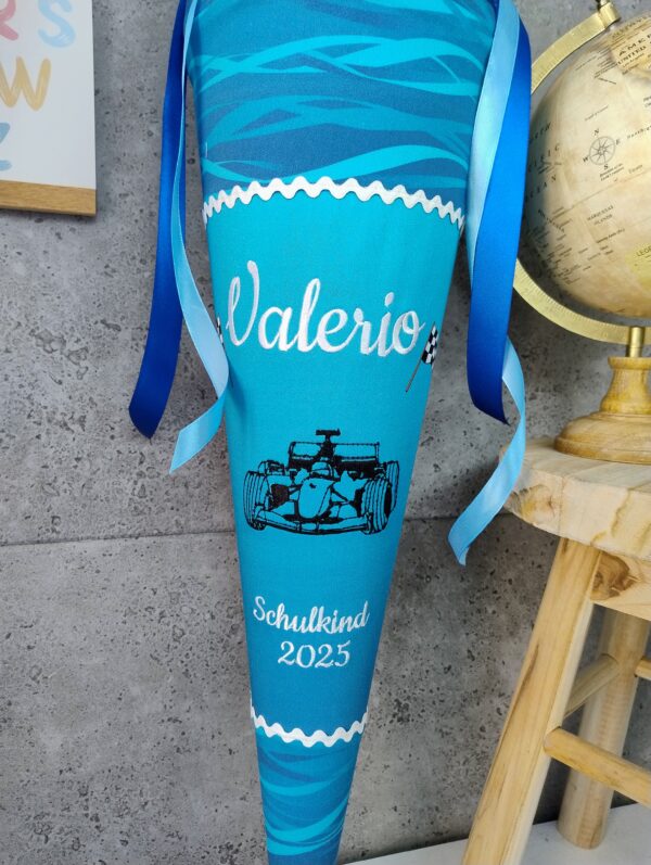 Schultüte zum Beckmann Racing mit Namen und Rennwagen – Bild 2