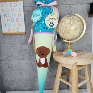 Schultüte zum Dog Basty mit Hund und Namen sowie Tüll
