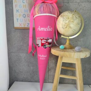 Schultüte mit Feuerwehr in Pink mit Namen und Tüll