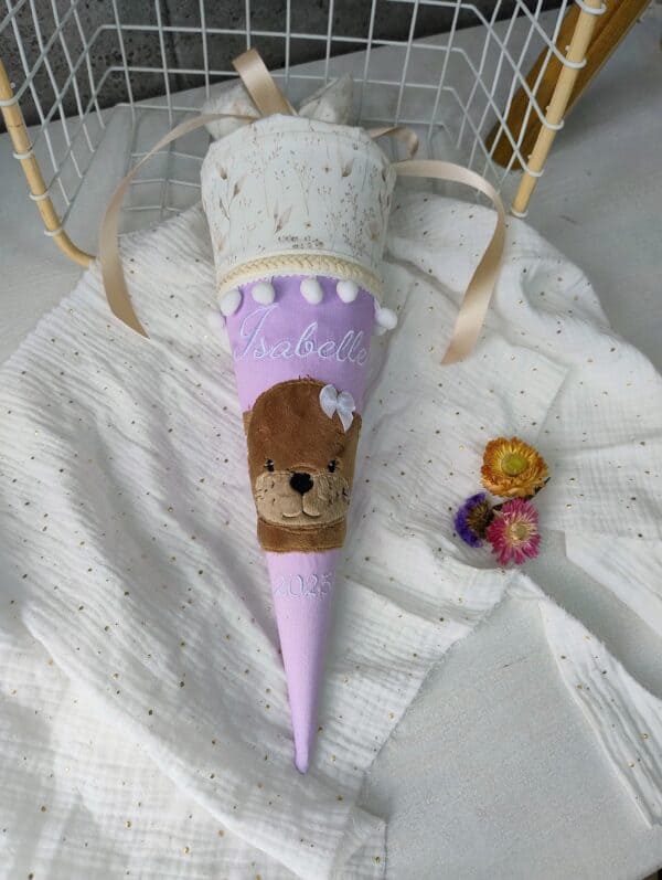 Kita Tüte mit Otter Flieder Farben Stoff Geschwistertüte klein mit Stickerei - Schultüte 35 cm mit Papprohling und Bändern für Mädchen zum Kita Start